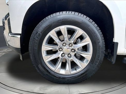 Used 2019 Chevrolet Silverado 1500 LTZ w/ LTZ Plus Package AWD/4WD image 35