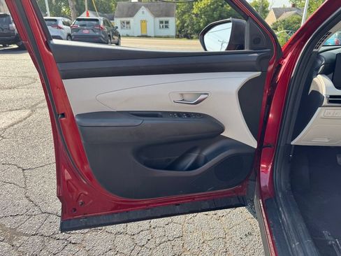 Used 2025 Hyundai Tucson SEL FWD image 12