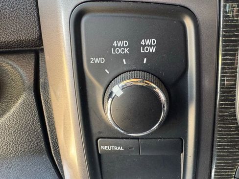 Used 2018 RAM 2500 Limited image 33