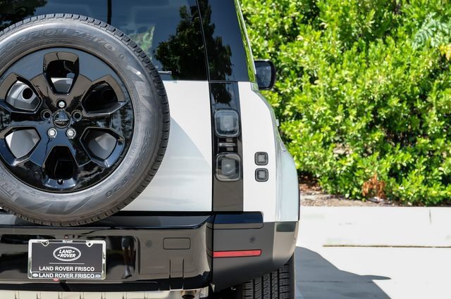 New 2026 Land Rover Defender 110 S AWD/4WD image 59
