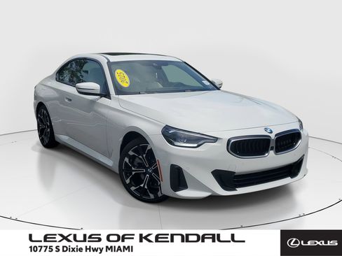 Used 2025 BMW 230i Coupe w/ M Sport Package RWD image 1