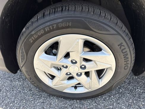 Certified 2026 Hyundai Kona SE FWD image 10
