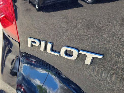 Certified 2017 Honda Pilot EX-L image 12