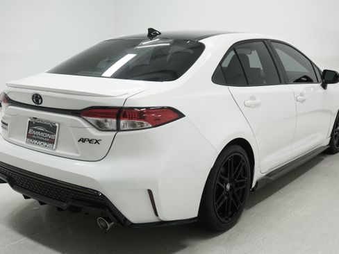 Used 2022 Toyota Corolla SE FWD image 4