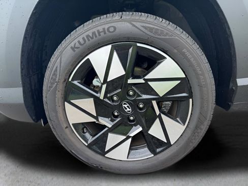 Used 2025 Hyundai Kona SEL AWD/4WD image 14