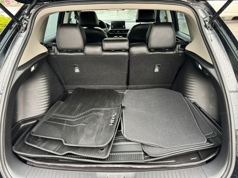 Used 2023 Honda HR-V LX image 27