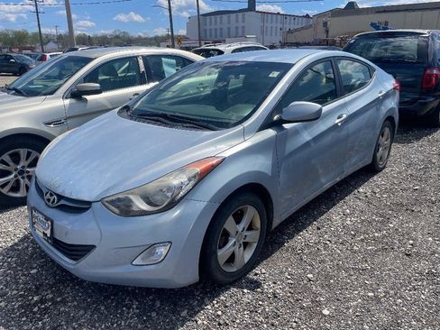 Used 2013 Hyundai Elantra GLS w/ Preferred Pkg FWD image 1