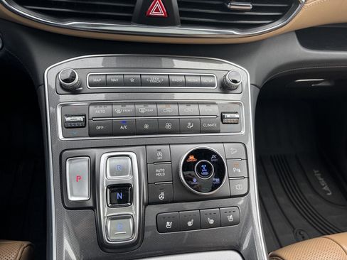 Used 2023 Hyundai Santa Fe Calligraphy image 16