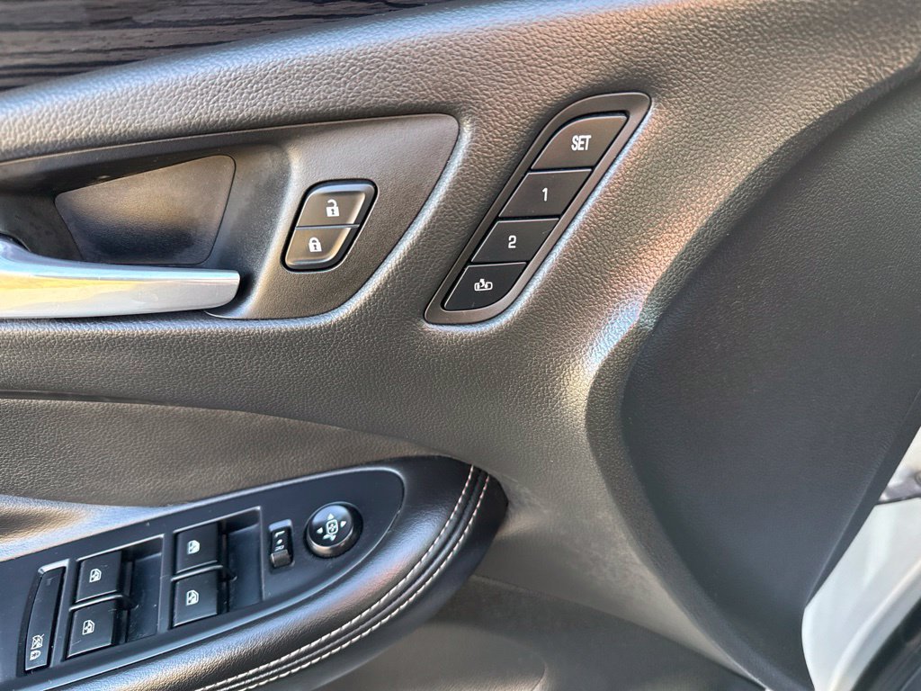 Used 2016 Buick Envision Premium AWD/4WD image 30