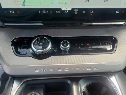 New 2025 Ford Expedition Active AWD/4WD image 36