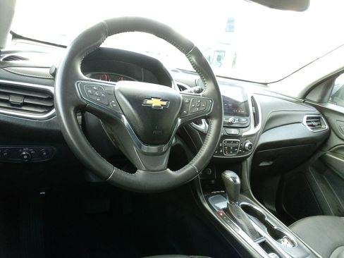 Used 2021 Chevrolet Equinox Premier image 17