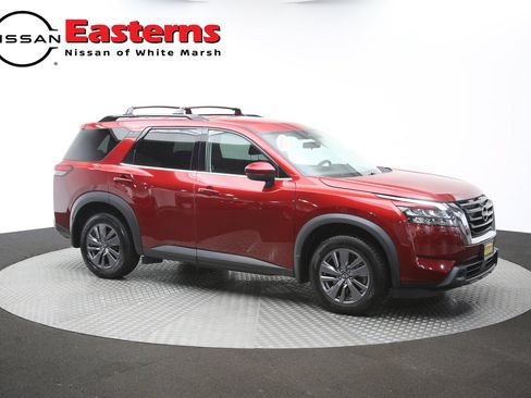 Used 2023 Nissan Pathfinder SV AWD/4WD image 45