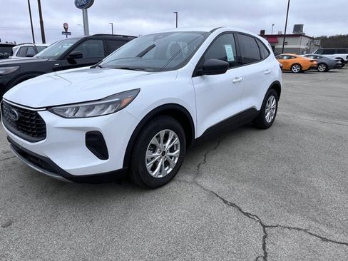 New 2025 Ford Escape Active w/ Tech Pack #1 FWD image 6