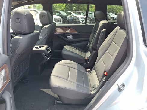 New 2025 Mercedes-Benz GLS 450 4MATIC image 10