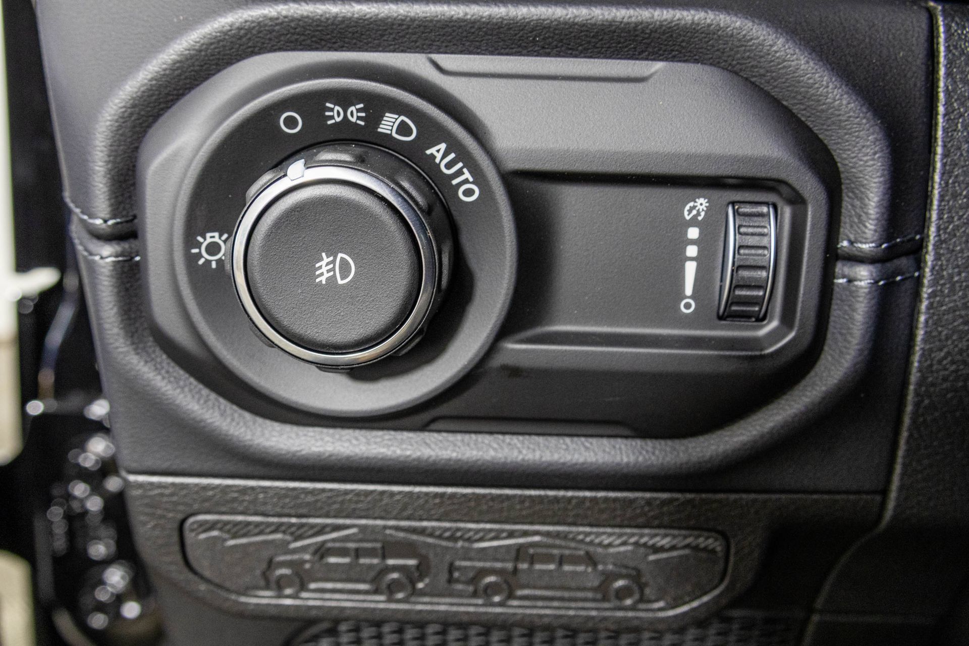 New 2027 Jeep Wrangler Unlimited Sahara AWD/4WD image 32