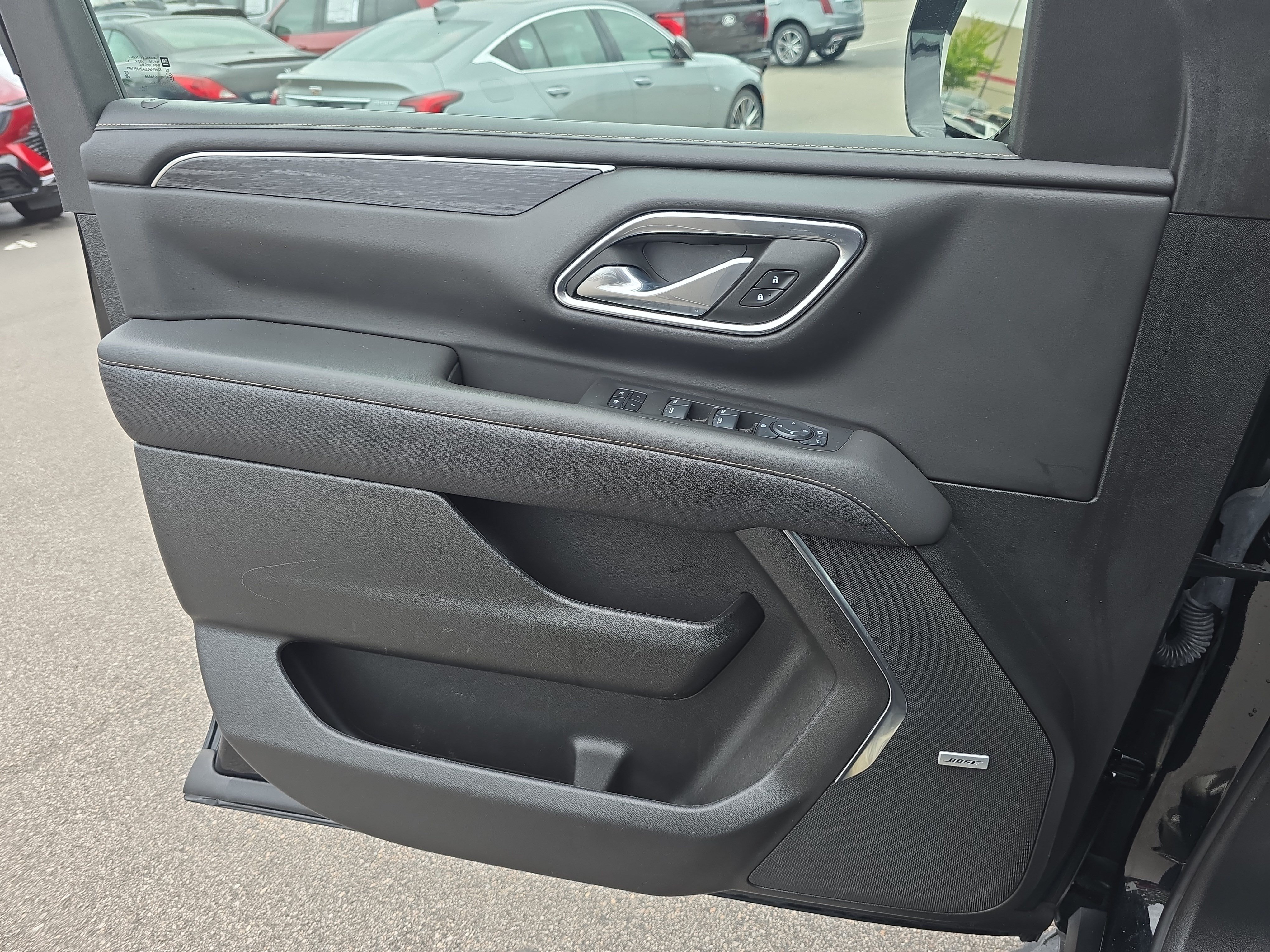 Used 2024 GMC Yukon SLT AWD/4WD image 27