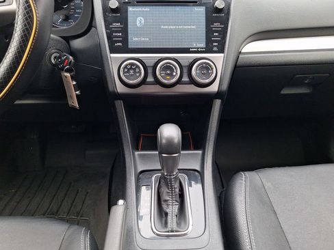 Used 2015 Subaru Crosstrek 2.0i Limited image 17