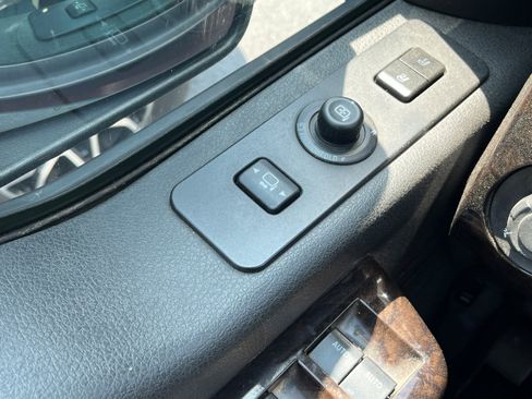 Used 2013 Ford F350 Platinum AWD/4WD image 22