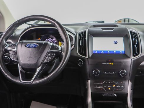 Used 2020 Ford Edge SEL image 17
