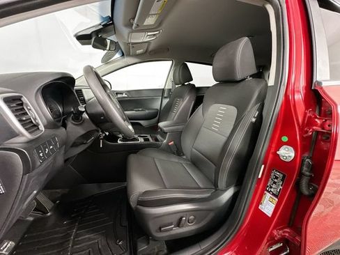 Used 2020 Kia Sportage LX w/ LX Popular Package AWD/4WD image 17