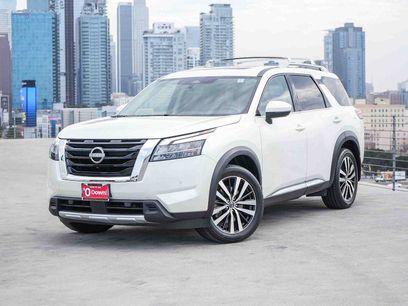 Used 2024 Nissan Pathfinder Platinum w/ Cargo Package