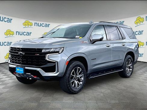 Used 2023 Chevrolet Tahoe Z71 w/ Luxury Package AWD/4WD image 3