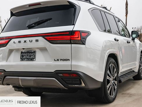 New 2026 Lexus LX 700h Luxury image 6