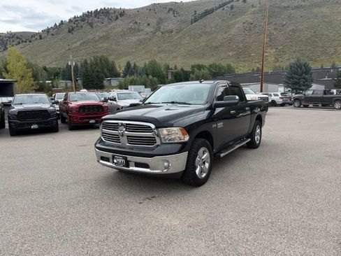 Used 2017 RAM 1500 Big Horn AWD/4WD image 2