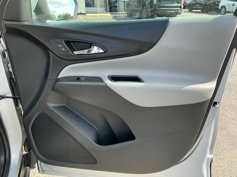 Used 2019 Chevrolet Equinox LT FWD image 25