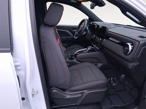 Certified 2025 Chevrolet Colorado Z71 w/ Technology Package image 15