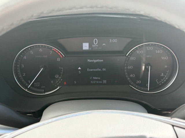 Used 2024 Cadillac XT5 Premium Luxury w/ LPO, Floor Liner Package AWD/4WD image 32