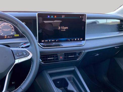 New 2026 Volkswagen Tiguan SE AWD/4WD image 6