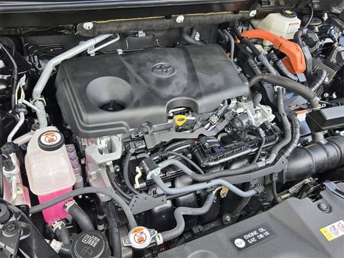 Used 2023 Toyota RAV4 SE w/ SE Grade Weather Package image 17