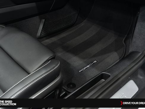 Used 2024 Porsche 911 Carrera S image 24