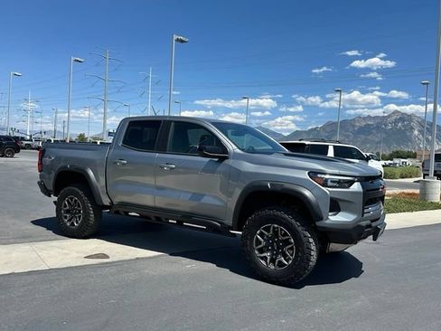 Certified 2023 Chevrolet Colorado ZR2 w/ ZR2 Convenience Package III AWD/4WD image 8