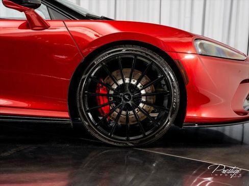Used 2020 McLaren GT RWD image 17