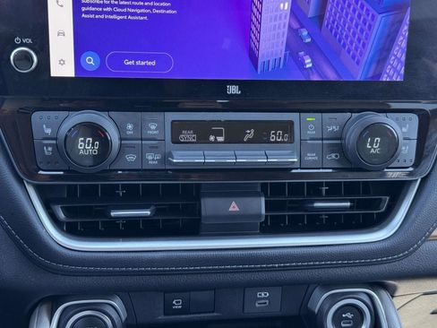 Used 2025 Toyota Grand Highlander FWD image 5