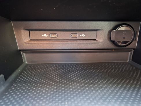 New 2026 Volkswagen Taos S image 15