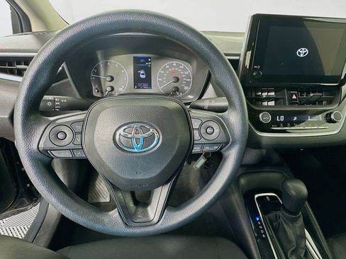 Used 2024 Toyota Corolla LE FWD image 11