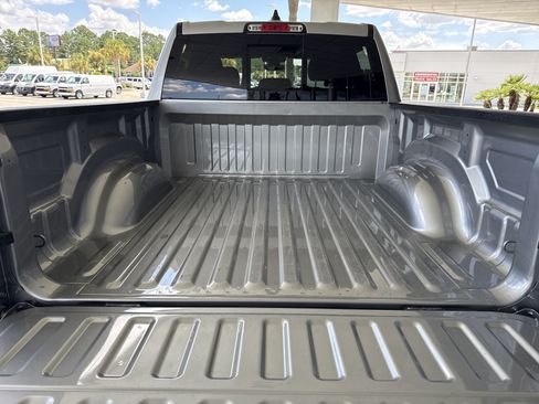 Used 2024 RAM 1500 Big Horn AWD/4WD image 30