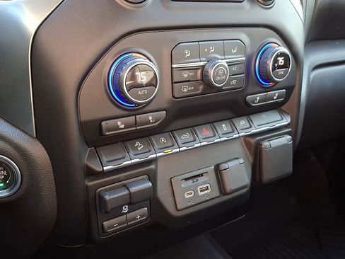 Used 2020 Chevrolet Silverado 1500 LT w/ All-Star Edition image 13