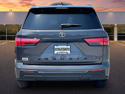 Used 2024 Toyota Sequoia SR5 w/ SR5 Premium Package AWD/4WD image 4