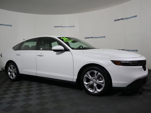 Used 2024 Honda Accord LX image 4