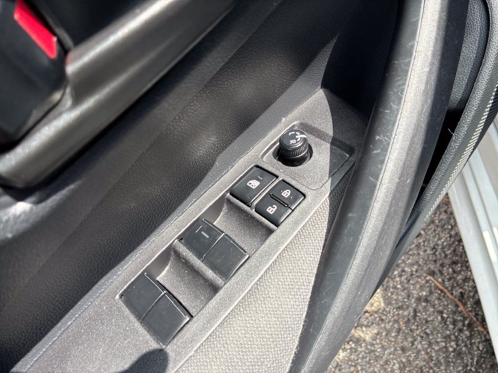 Used 2024 Toyota Corolla LE FWD image 22