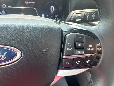 Used 2026 Ford Explorer Platinum w/ LUX Leather Package AWD/4WD image 16