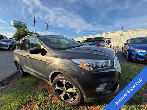 Used 2018 Ford Escape SEL FWD image 1