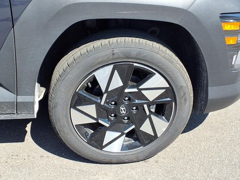Used 2025 Hyundai Kona SEL AWD/4WD image 24