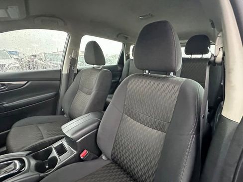 Used 2018 Nissan Rogue S AWD/4WD image 27