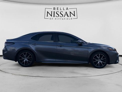 Used 2024 Toyota Camry SE w/ Cold Weather Package AWD/4WD image 6