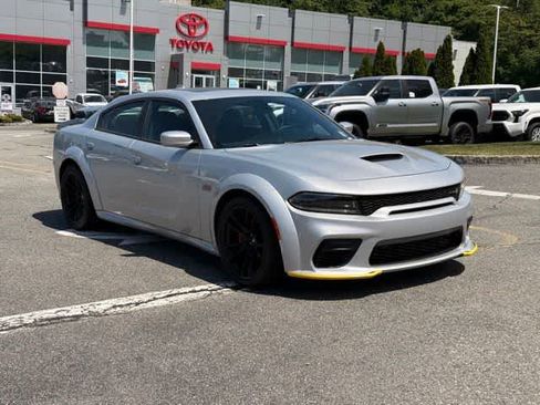 Used 2022 Dodge Charger Scat Pack RWD image 3